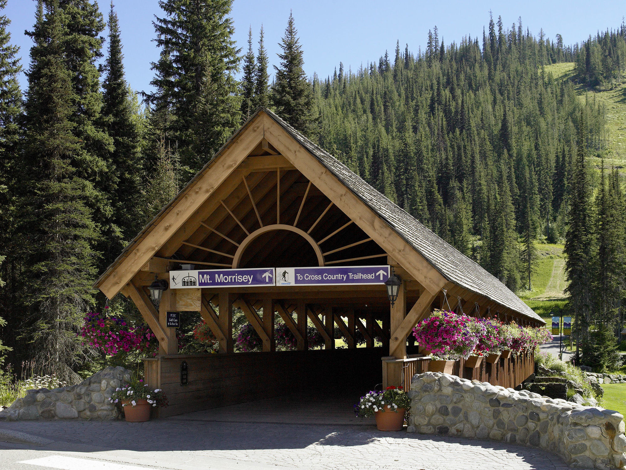 Sundance Lodge Sun Peaks Exterior foto